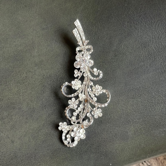 Vintage Brooch Bling Diamanté Leaf Floral Design - Costume Jewellery - Picture 7 of 16